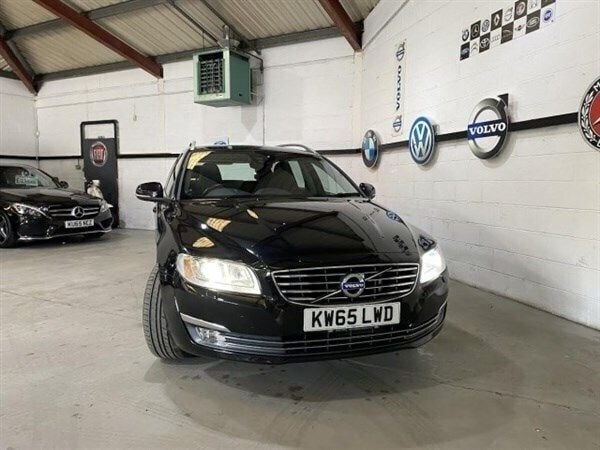 Black Used 2015 Volvo V70 SE Lux Estate | £17,495 - Image 1/1