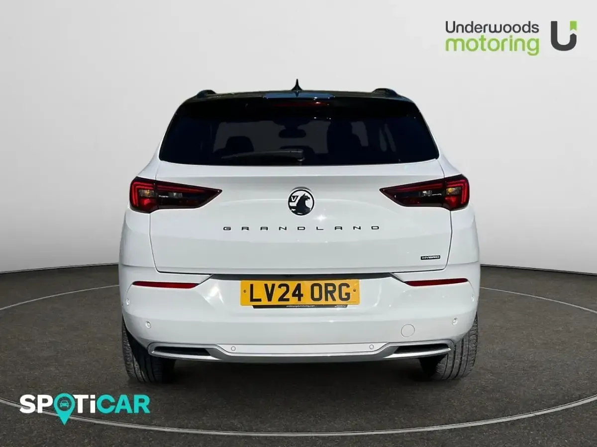 Second-hand Vauxhall Grandland X Ultimate 134 CP (98 kW) 2024 Alb SUV