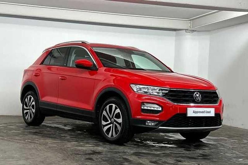 Used VW T-Roc Active 110 HP (80 kW) 2022 Red SUV