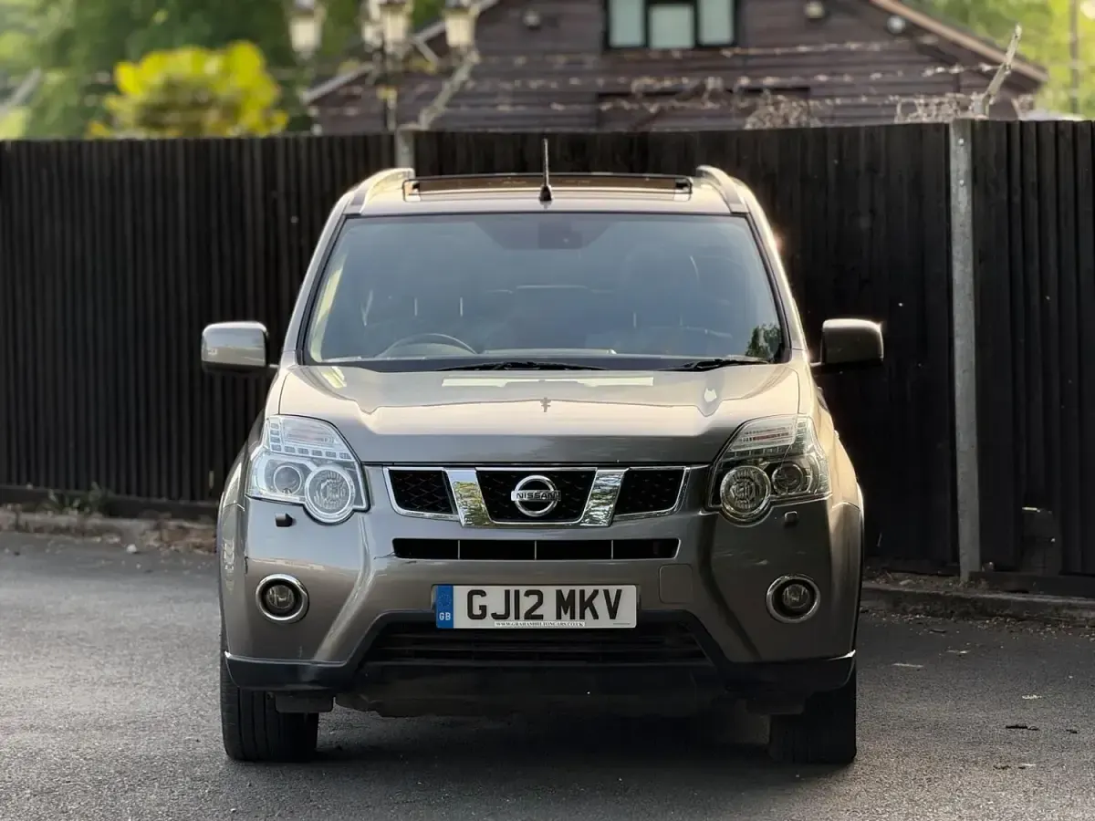 Used Nissan X-Trail Tekna 150 HP (110 kW) 2012 Grey SUV