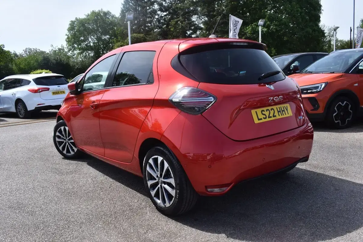 Used Renault Zoe GT 100 kW (136 HP) 2022 Red Hatchback