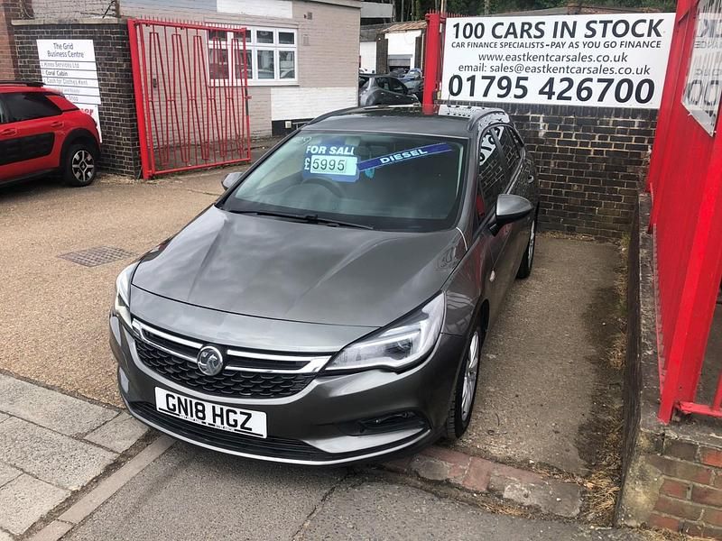 Used Vauxhall Astra 110 HP (80 kW) 2024 Grey Estate