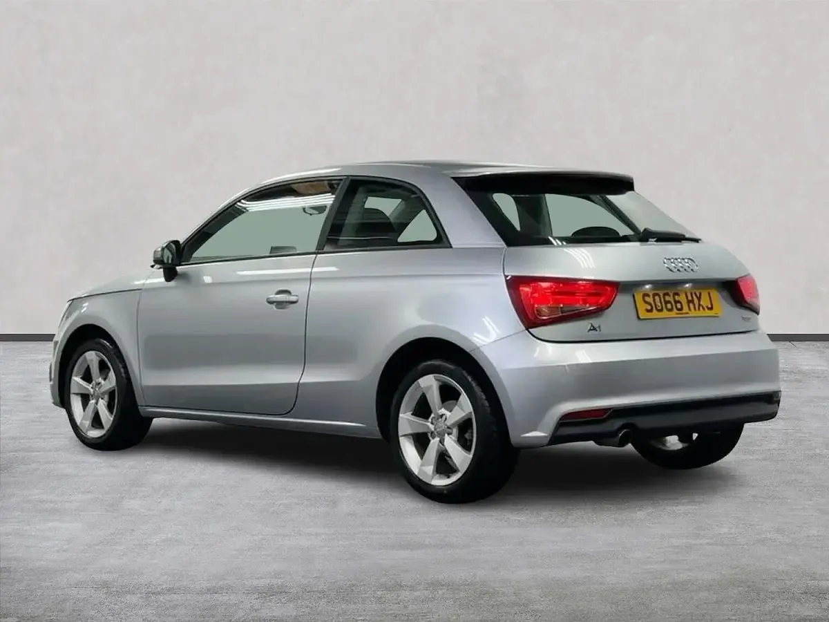 Used Audi A1 Sport 95 HP (69 kW) 2017 Silver Hatchback