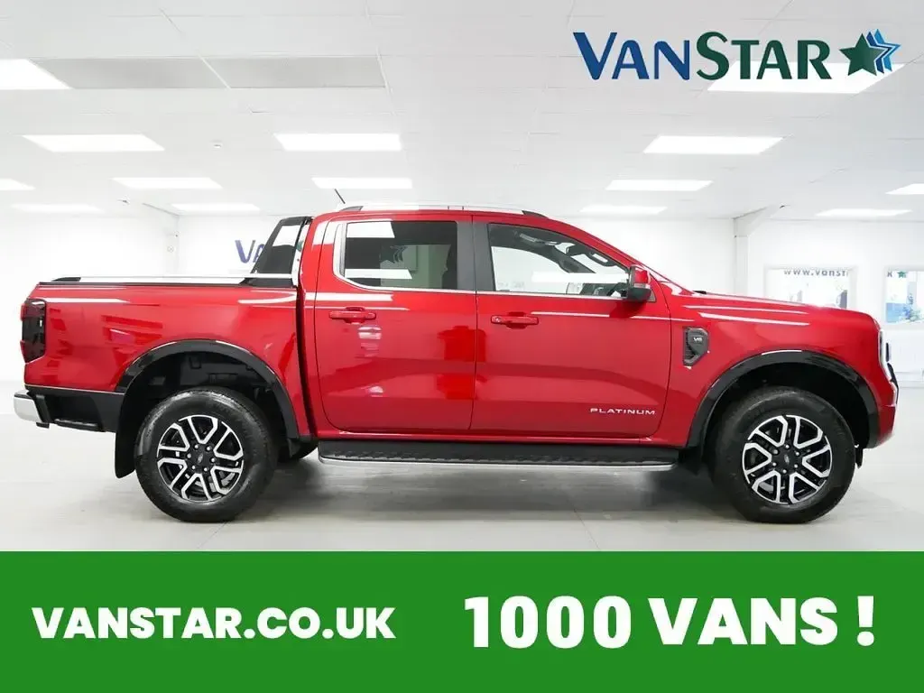 Used Ford Ranger Platinum 240 HP (176 kW) 2025 Red Pickup