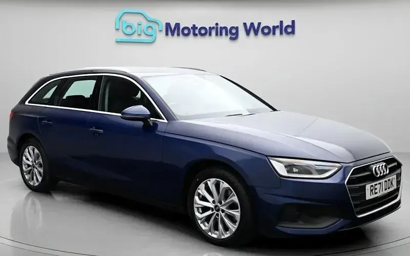 Usado Audi A4 150 HP (110 kW) 2023 Carrinha
