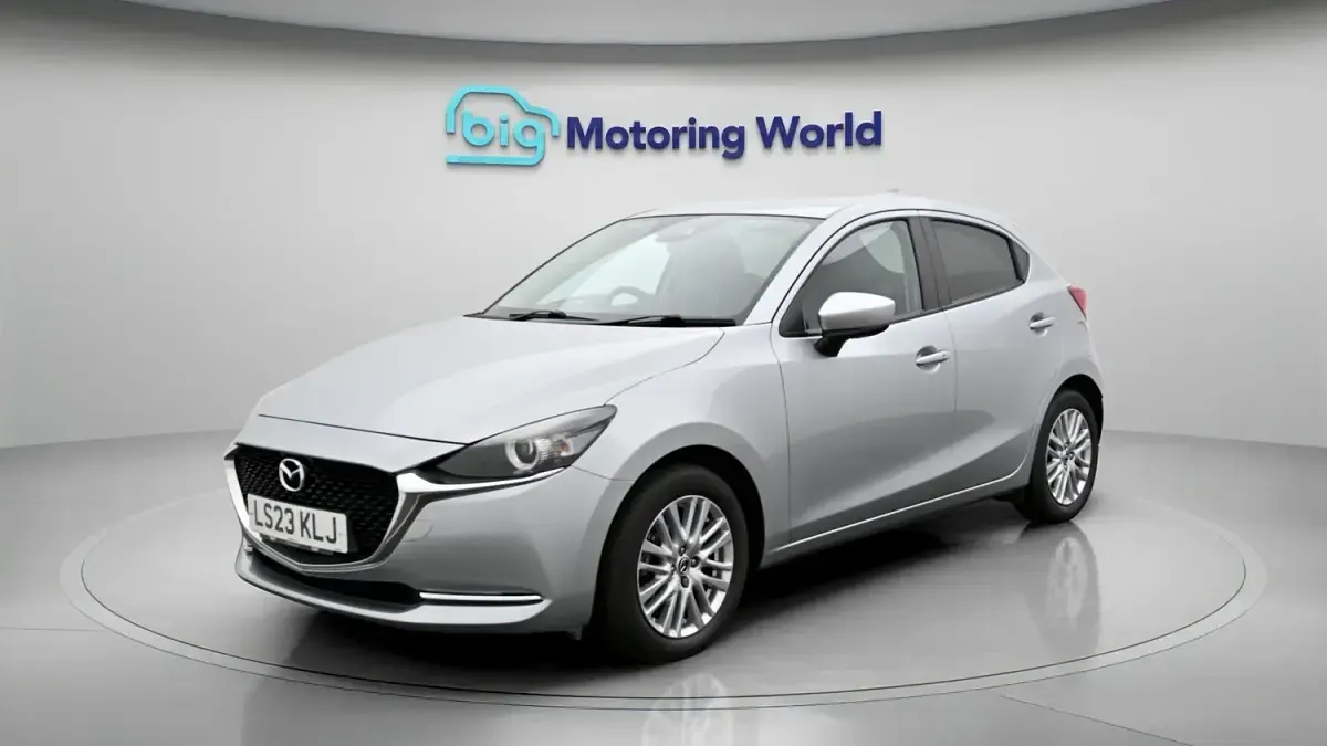 Used Mazda 2 Inclusive 90 HP (66 kW) 2023 Silver Hatchback