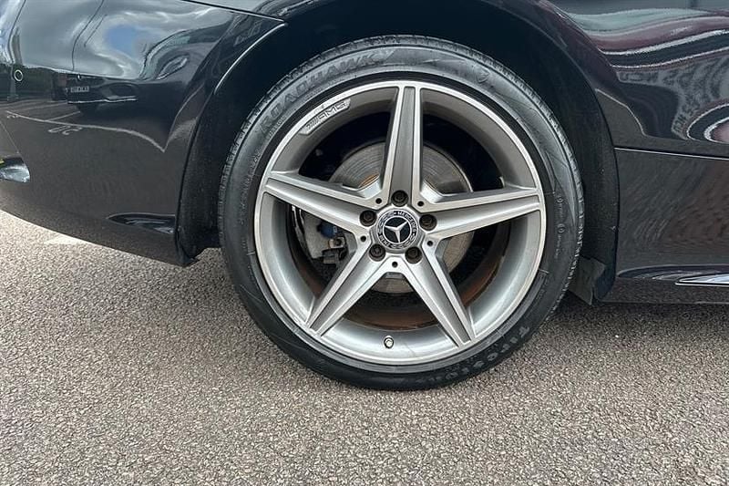 Usado Mercedes C220 AMG line 170 HP (125 kW) 2018 Preto Coupé