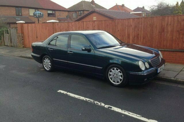 Used Mercedes E320 Elegance 2001 Sedan