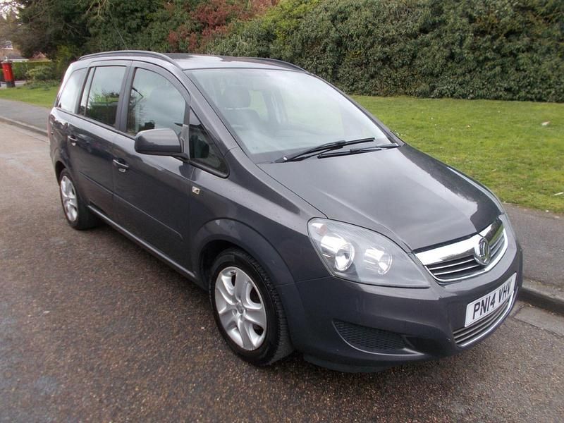 Used Vauxhall Zafira 115 HP (84 kW) 2014 Grey MPV