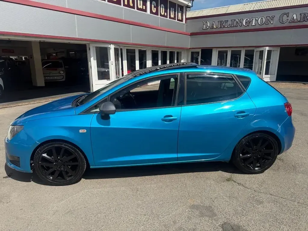 Usado Seat Ibiza FR 105 CV (77 kW) 2013 Azul Utilitario