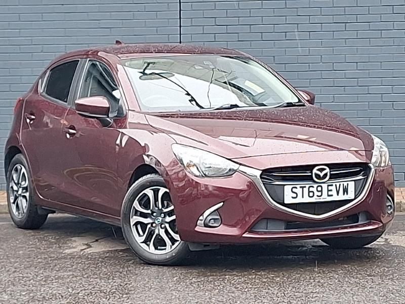 Used Mazda 2 Inclusive 90 HP (66 kW) 2019 Red Hatchback