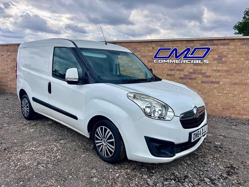 Used Vauxhall Combo Sportive 2014 White MPV