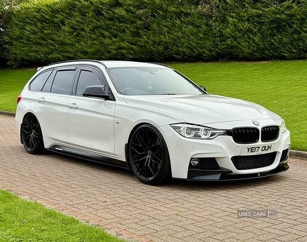 White Used 2017 BMW 330 M Sport Estate | £13,750 (Good price) - Image 1/4