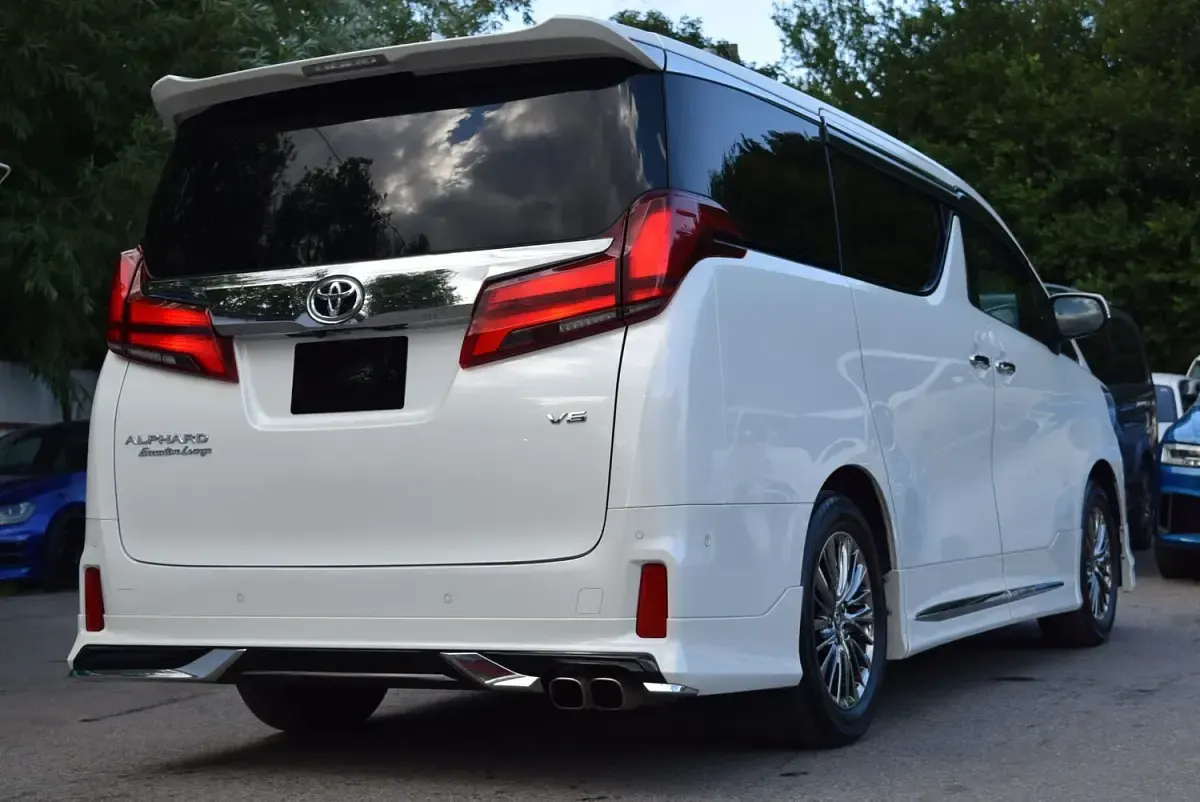 Used Toyota Alphard Executive 2024 White MPV