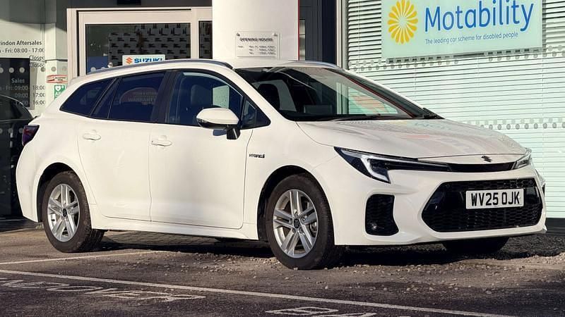 Used Suzuki Swace 2025 White Estate