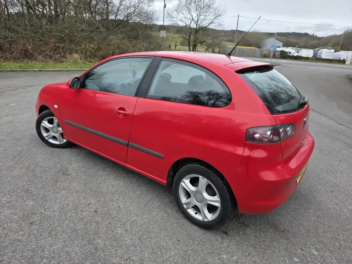 Used Seat Ibiza Reference 70 HP (51 kW) 2008 Red Hatchback