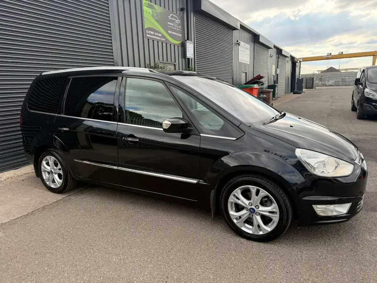 Used Ford Galaxy Titanium 140 HP (102 kW) 2015 Black MPV