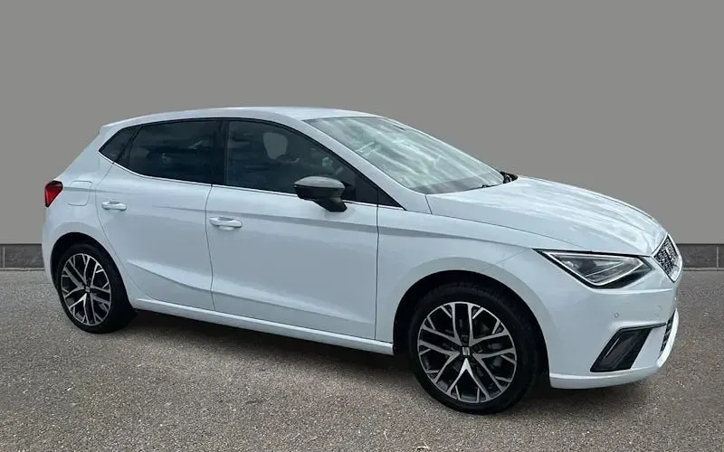 Usado Seat Ibiza XCELLENCE Lux 110 HP (80 kW) 2023 Citadino