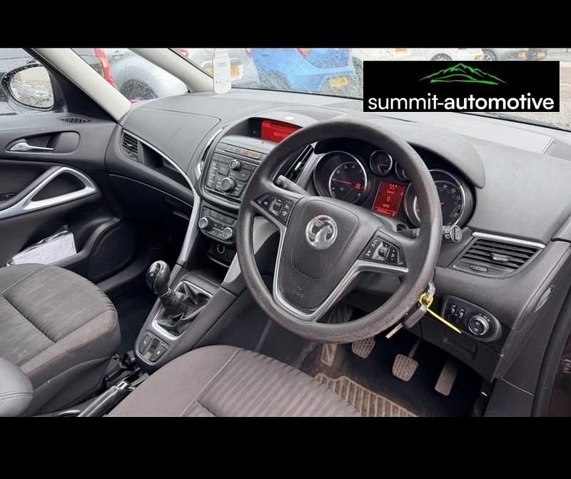 Second-hand Vauxhall Zafira 2012 Maro Monovolum