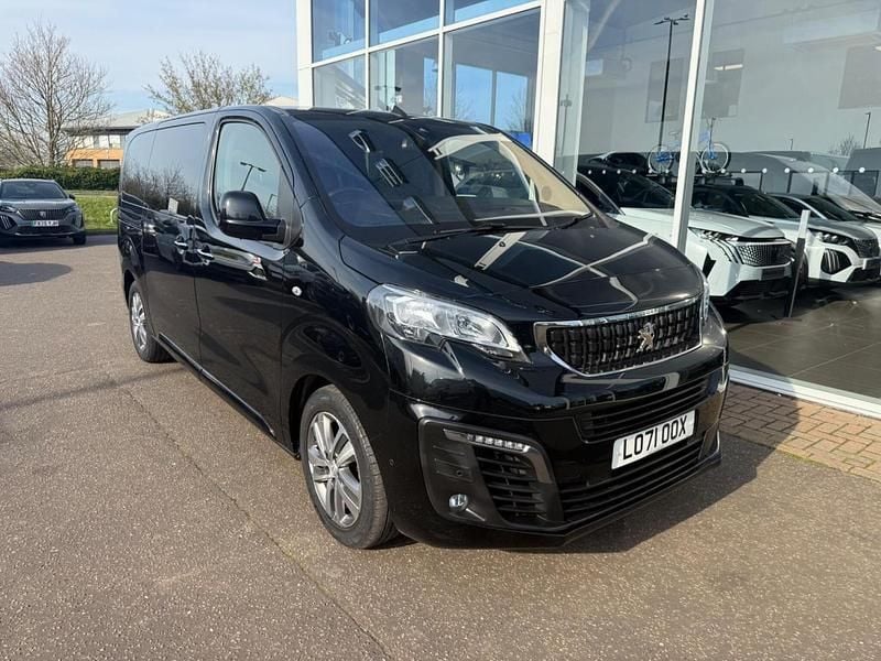Used Peugeot Traveller Allure 143 HP (105 kW) 2022 Black MPV