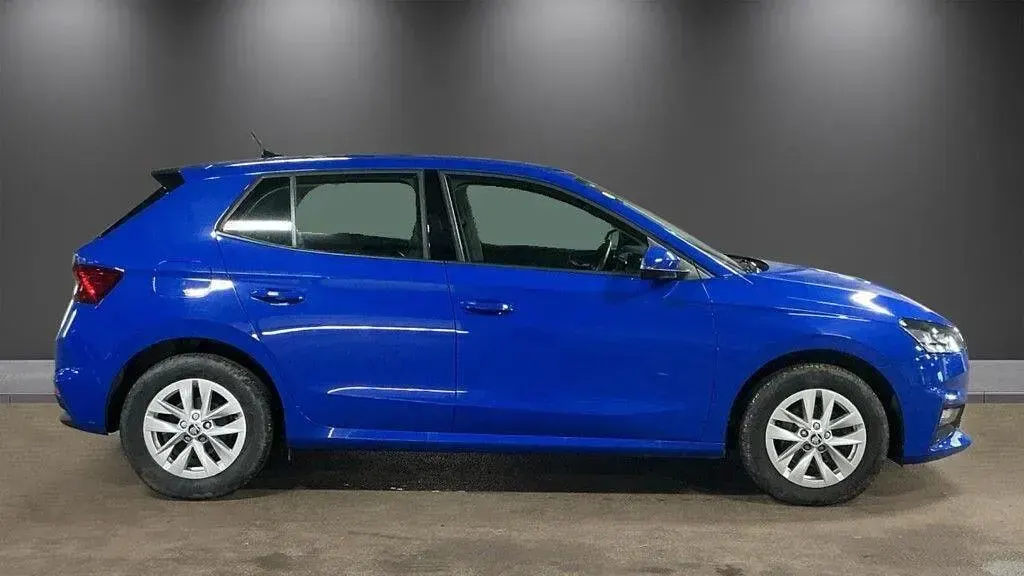 Used Skoda Fabia Comfort 110 HP (80 kW) 2022 Blue Hatchback