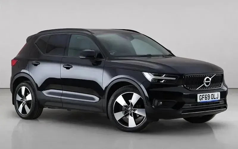 Used Volvo XC40 Momentum 150 HP (110 kW) 2019 SUV