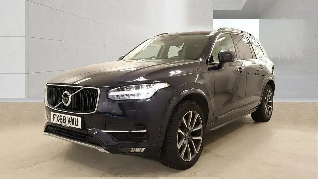 Used Volvo XC90 Momentum 235 HP (172 kW) 2018 Blue SUV