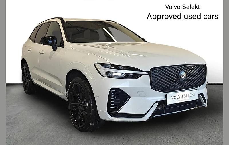New Volvo XC60 Plus 345 HP (253 kW) 2025 White SUV