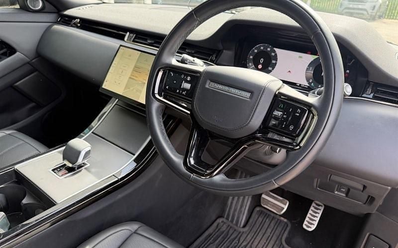 Used Land Rover Range Rover evoque HSE Dynamic 204 HP (150 kW) 2024 Black SUV