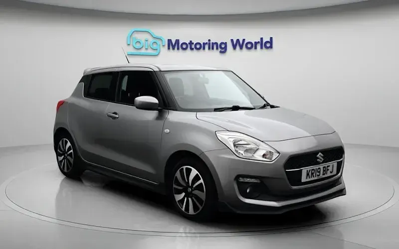 Used Suzuki Swift 90 HP (66 kW) 2019 Silver Hatchback