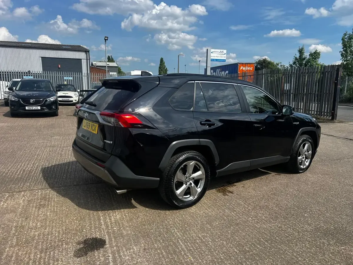 Used Toyota RAV4 Design 2019 Black SUV