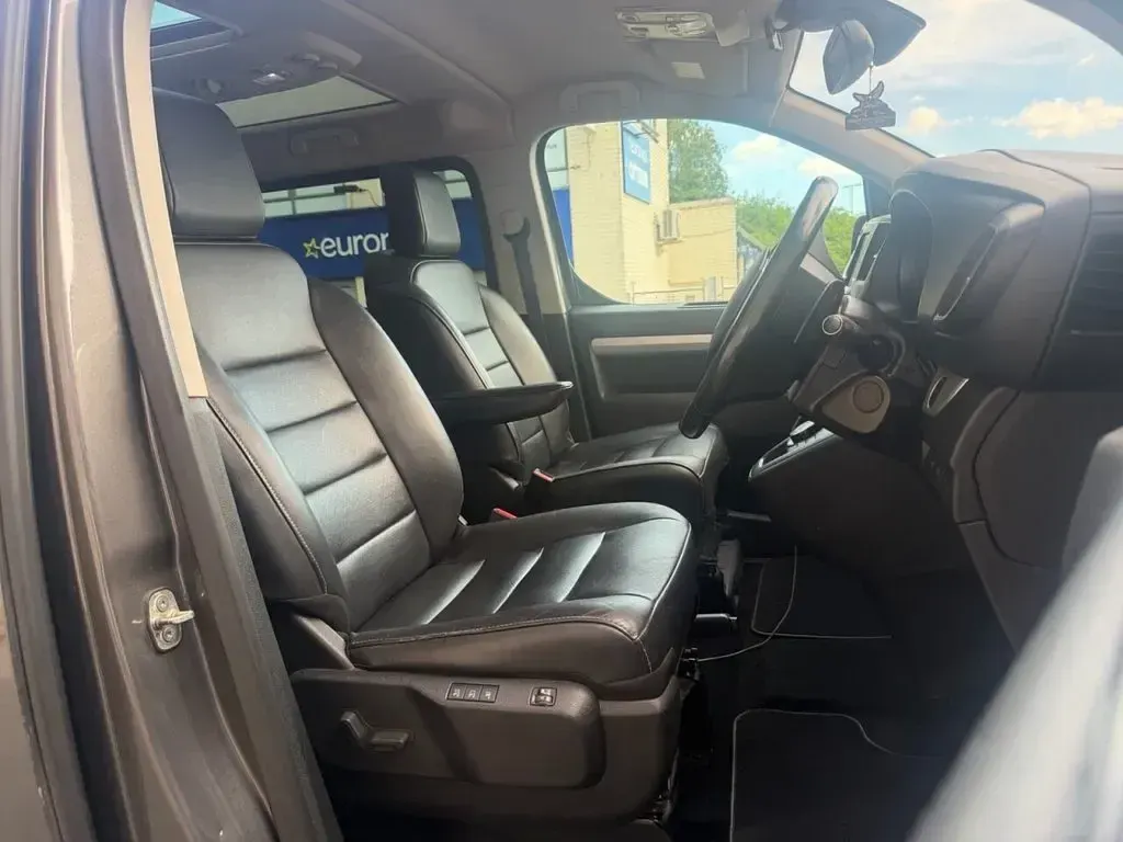 Used Peugeot Traveller Allure 2018 Grey MPV