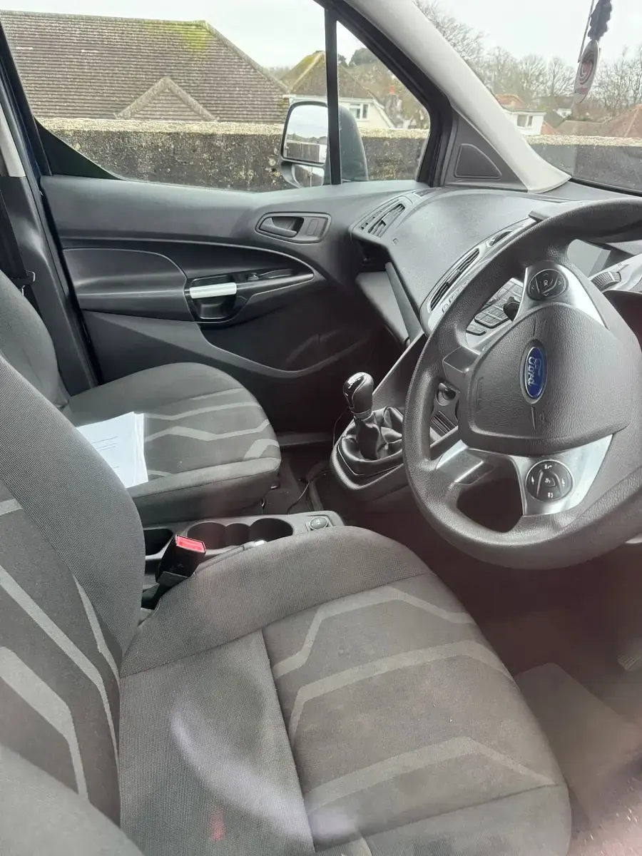 Used Ford Grand Tourneo Connect Zetec 2015 Blue MPV