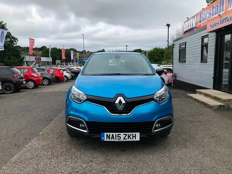 Used Renault Captur Dynamique 90 HP (66 kW) 2015 Blue SUV