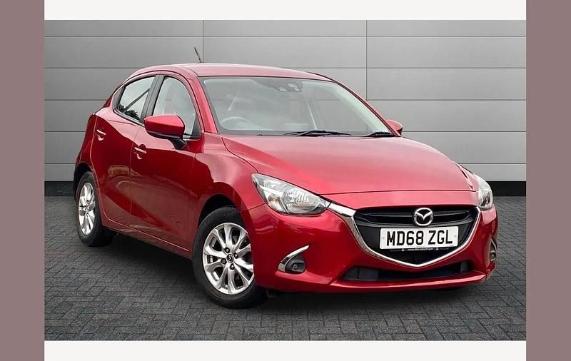 Used Mazda 2 90 HP (66 kW) 2018 Soul red Hatchback
