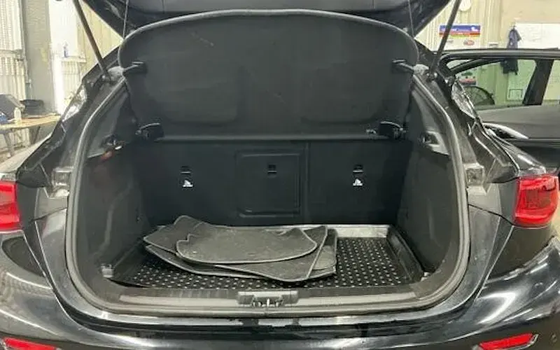 Used Infiniti Q30 Sport Tech 170 HP (125 kW) 2019 Black Hatchback