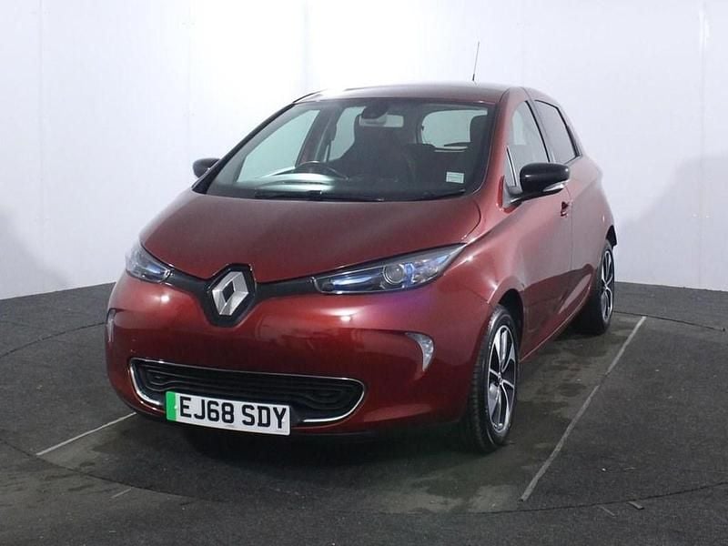Used Renault Zoe Dynamique 67 kW (92 HP) 2018 Red Hatchback