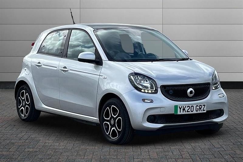 Cool silver Used 2020 Smart ForFour Electric Drive Premium Hatchback | £7,295 (Fair price) - Image 1/4