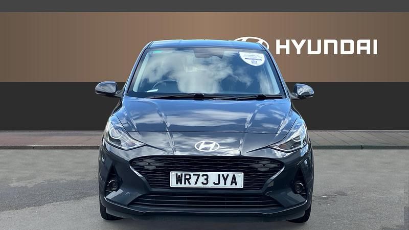 Used Hyundai i10 Premium 67 HP (49 kW) 2023 Other Hatchback