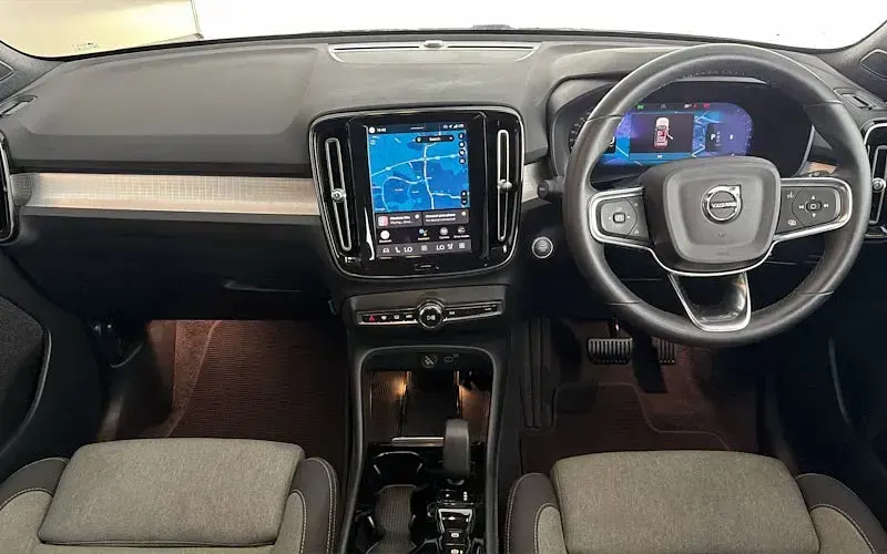 Used Volvo XC40 Plus 163 HP (119 kW) 2023 Black SUV