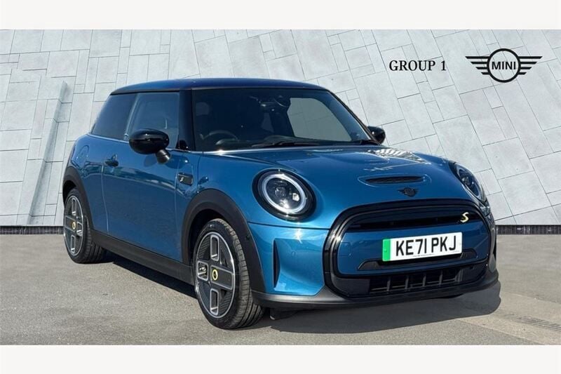 Island blue Used 2021 Mini Cooper S Collection Hatchback | £13,999 (Fair price) - Image 1/4