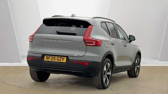 Usado Volvo XC40 Plus 194 HP (142 kW) 2026 SUV
