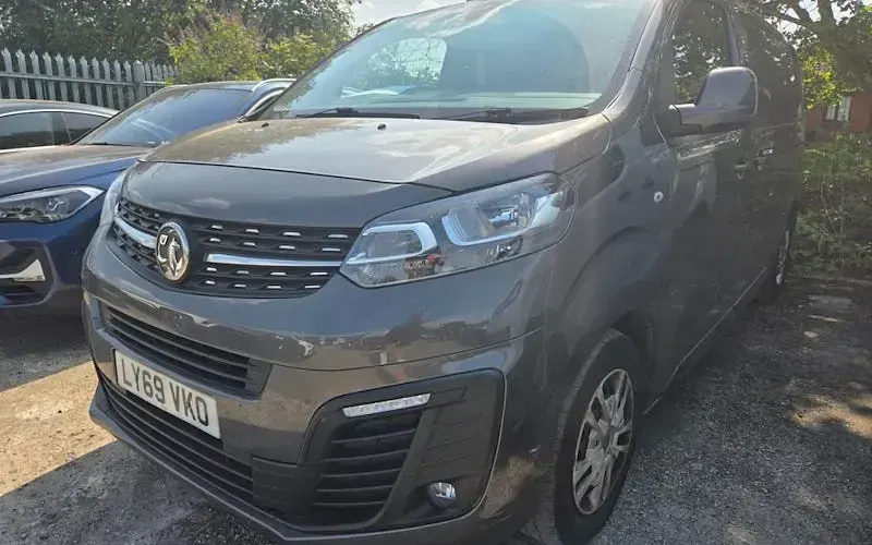 Used Vauxhall Vivaro Sportive 120 HP (88 kW) 2022 MPV