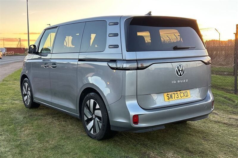 Used VW ID. Buzz Pro 150 kW (204 HP) 2023 Silver MPV