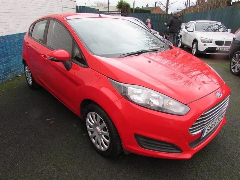 Used Ford Fiesta Style 2014 Red Hatchback