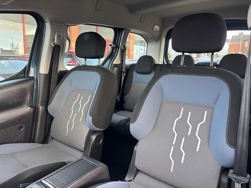 Used Peugeot TePee Active 2015 Blue MPV