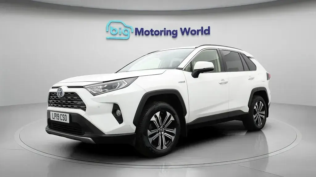 Used Toyota RAV4 Hybrid 222 HP (163 kW) 2019 White SUV