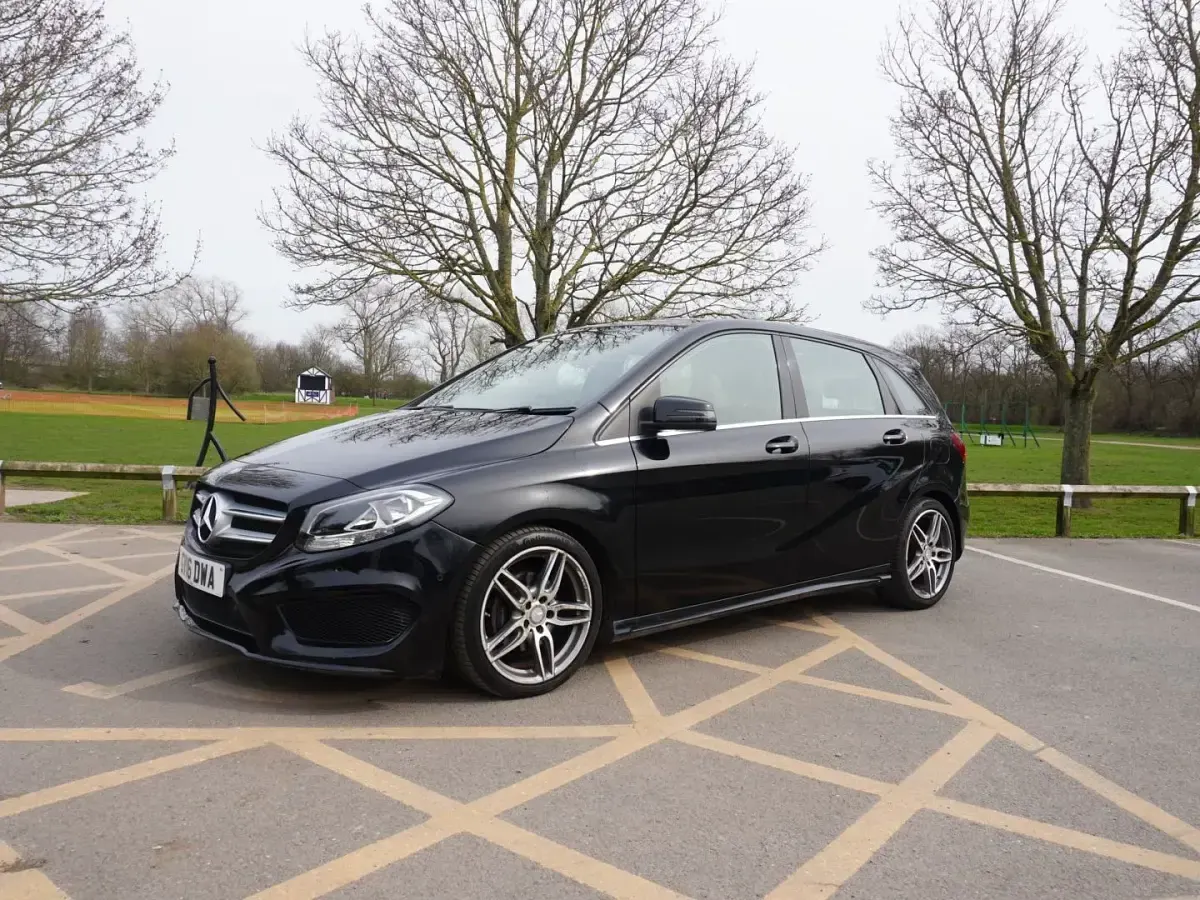 Used Mercedes B180 Executive 109 HP (80 kW) 2016 Black Hatchback