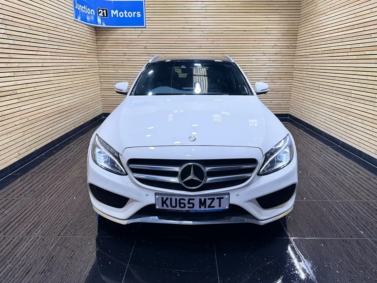 Used Mercedes C250 AMG line 204 HP (150 kW) 2015 White Estate