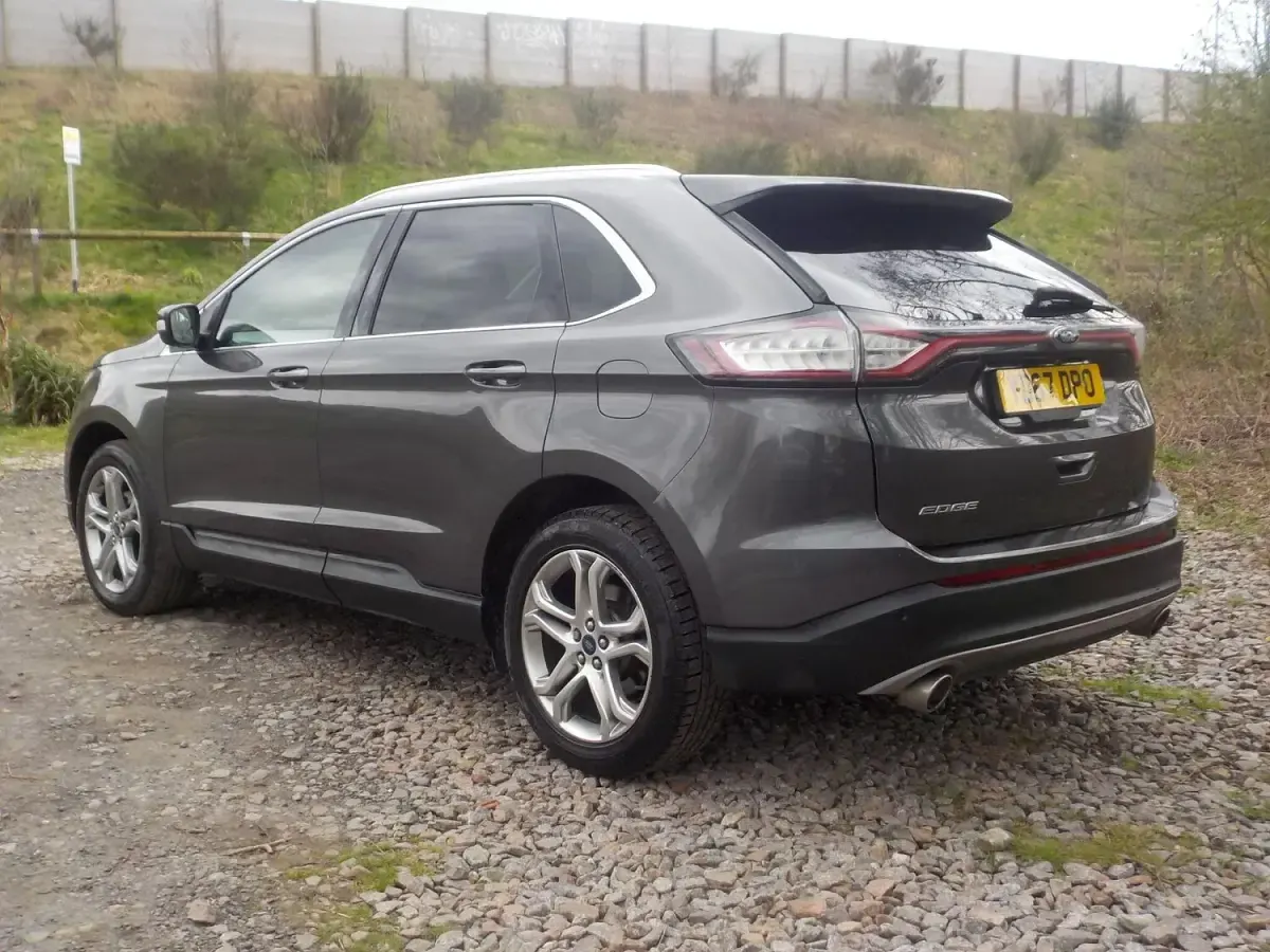 Used Ford Edge Titanium 180 HP (132 kW) 2017 Grey SUV